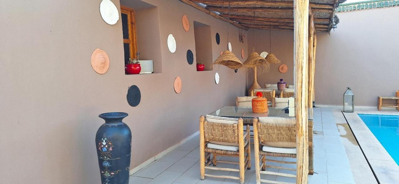 Hotel Jenny Lynn à Tazrou Extérieur photo